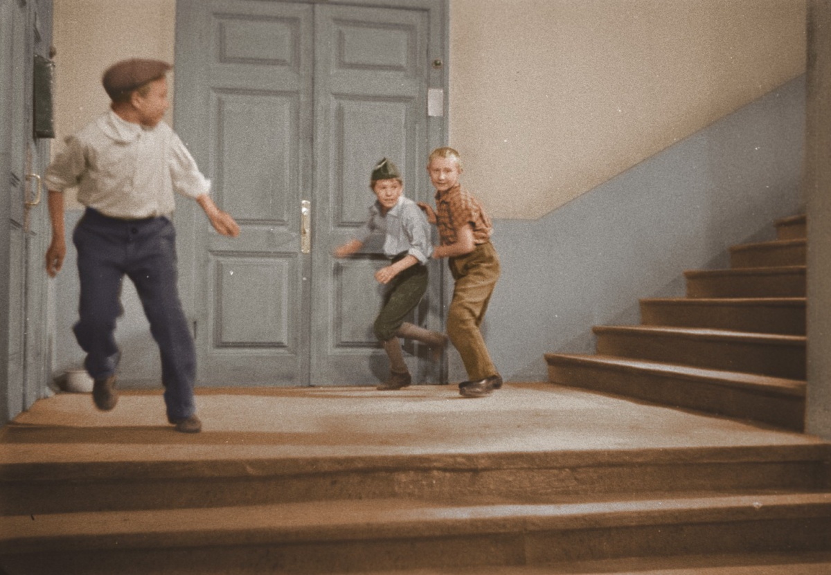 Кадры из Подкидыш (1940)