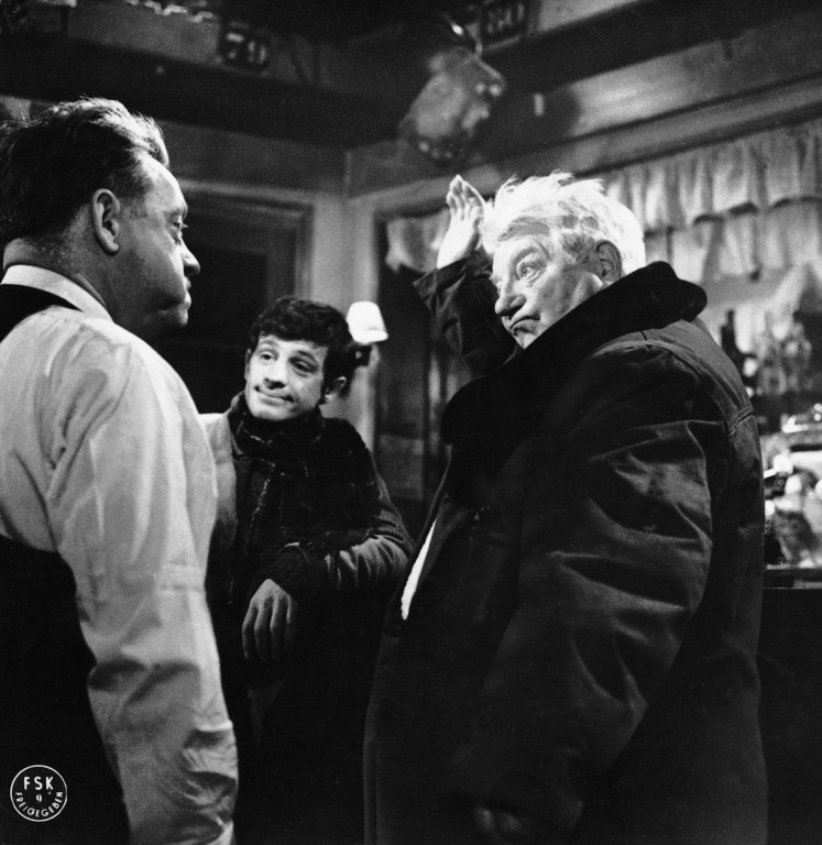 Кадры из Обезьяна зимой (1962)
