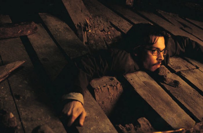 Кадры из Девятые врата (1999)