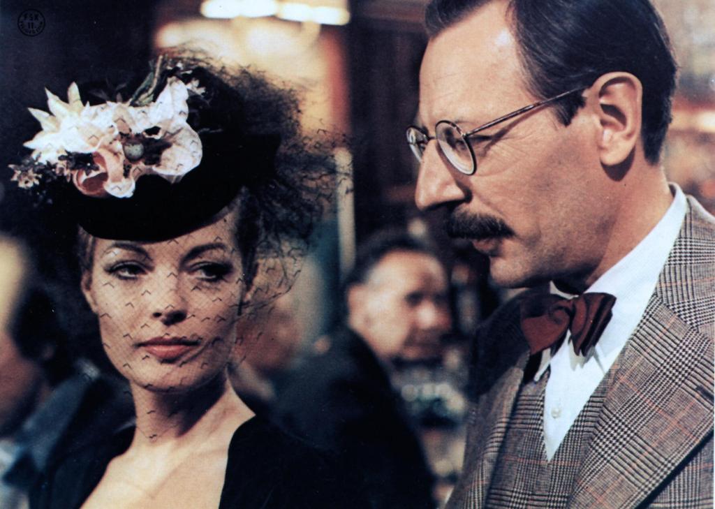 Кадры из Старое ружье (1975)