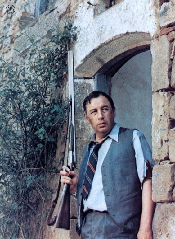 Кадры из Старое ружье (1975)