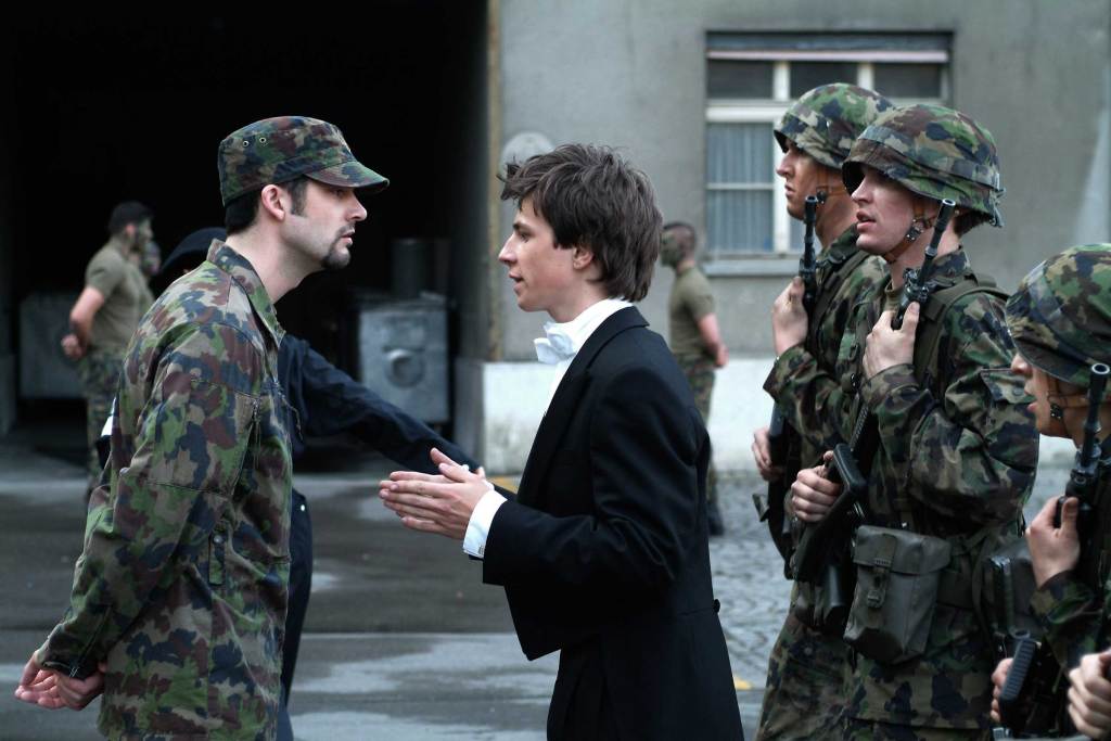 Кадры из Армейский пирог (2003)