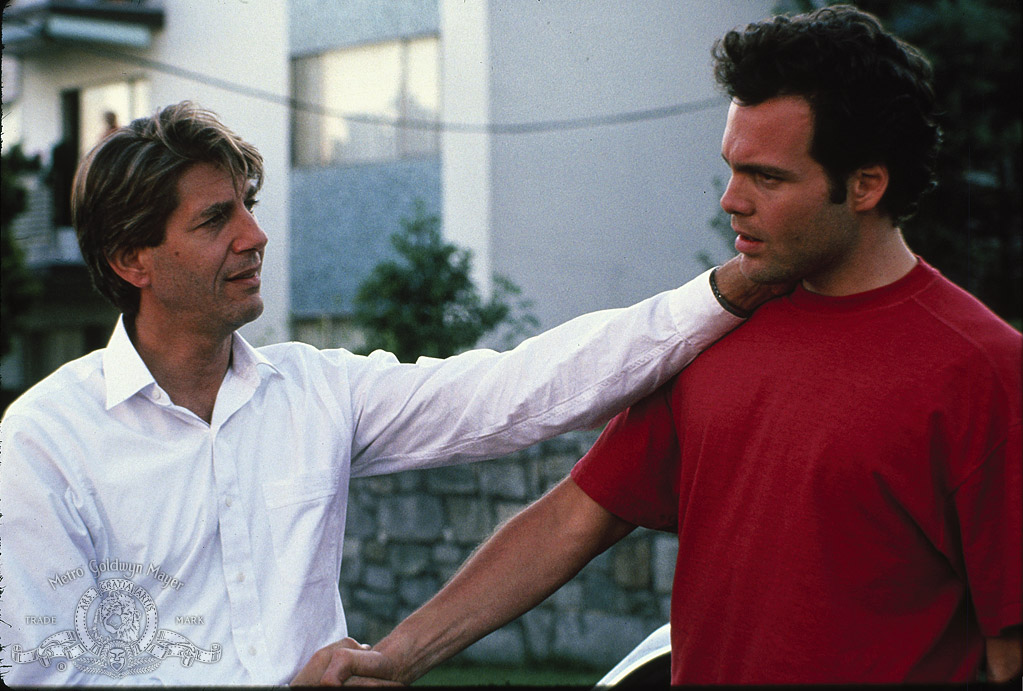 Кадры из Нечестные сердца (1991)