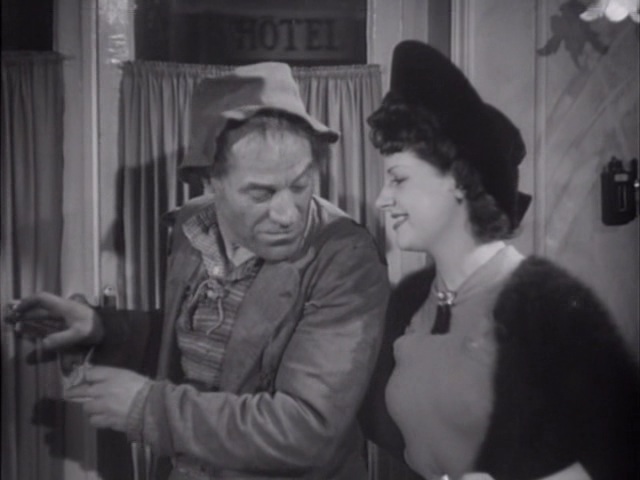 Кадры из Убийца живет в доме... №21 (1942)
