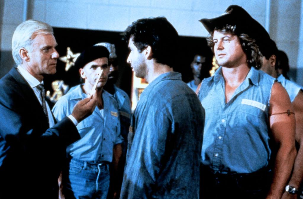 Кадры из Тюремная биржа (1988)