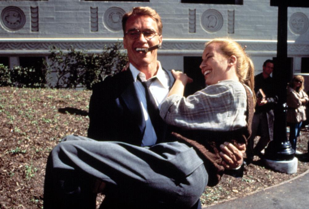 Кадры из Джуниор (1994)