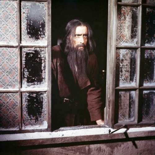 Кадры из Распутин: Сумасшедший монах (1966)