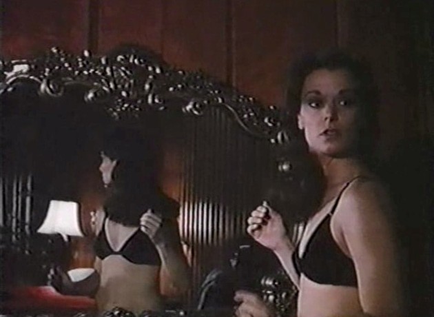 Кадры из Обнаженная месть (1986)