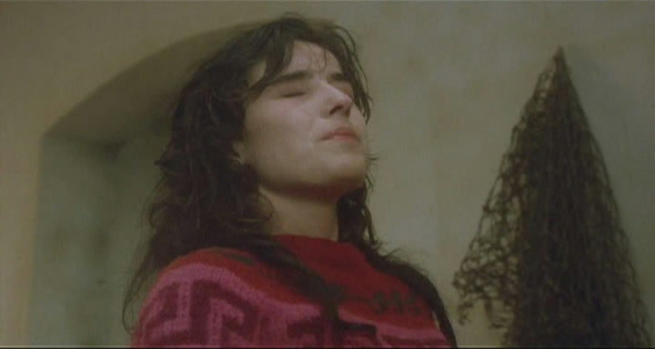Кадры из Дьявольский мед (1986)