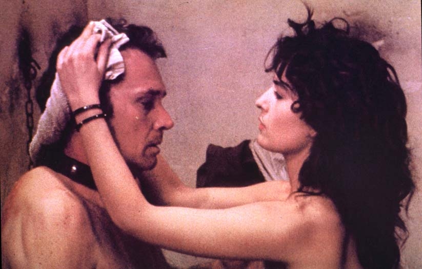 Кадры из Дьявольский мед (1986)