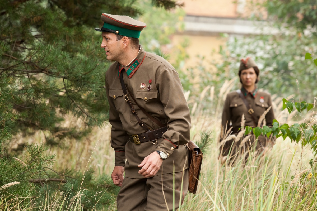Кадры из По законам военного времени (2016)