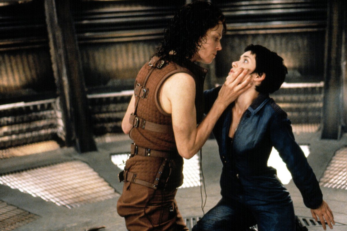 Кадры из Чужой 4: Воскрешение (1997)