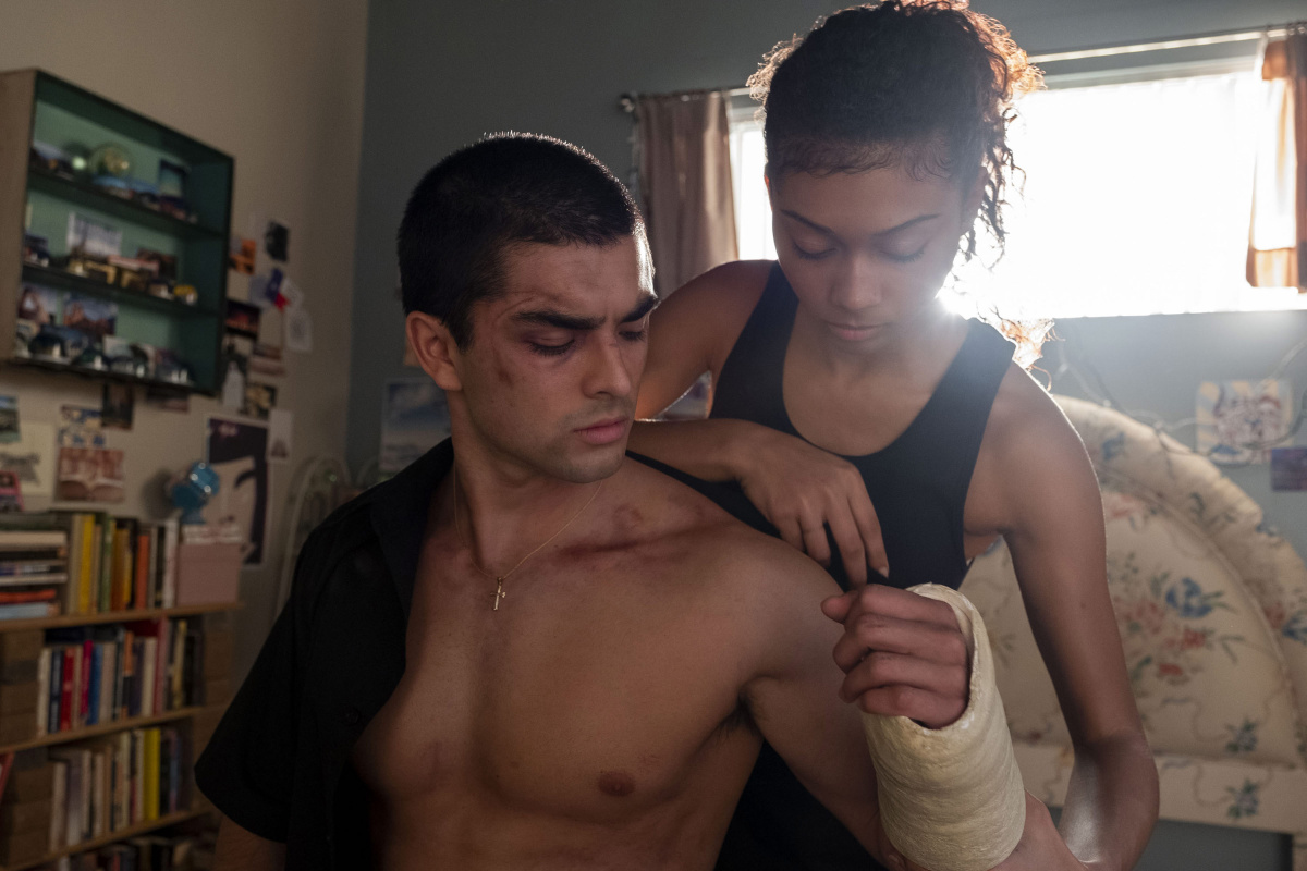 Кадры из У меня на районе (2018)
