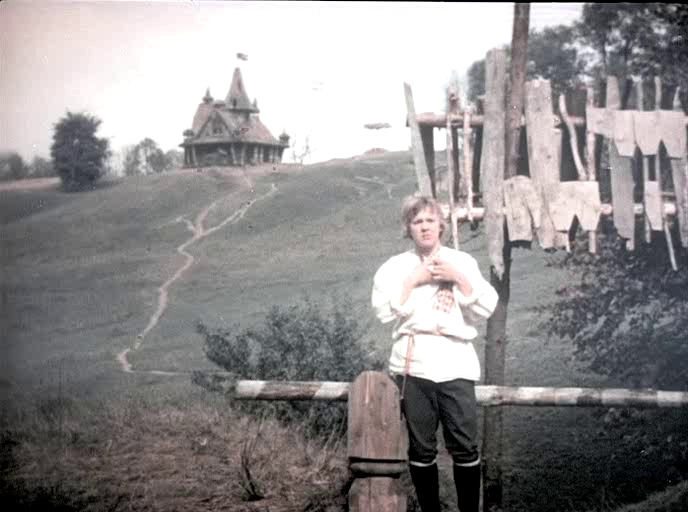 Кадры из На златом крыльце сидели (1987)