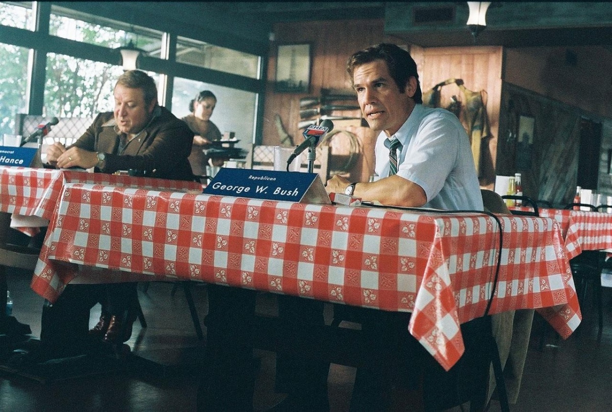 Кадры из Буш (2008)