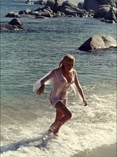 Сука (1972)