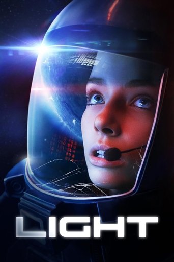 Смотреть Свет онлайн в HD качестве 720p
